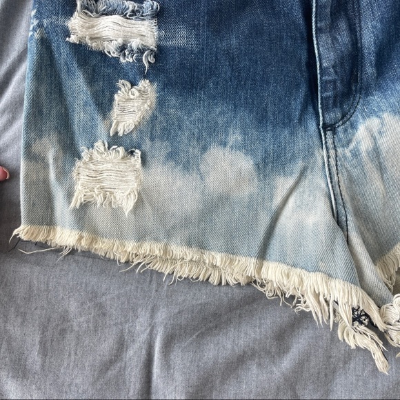 BDG gradient washed denim jeans shorts - Picture 7 of 7